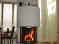 heizkamin_modern_kachelofen_burgenland_Kamin-weiss-verputzt