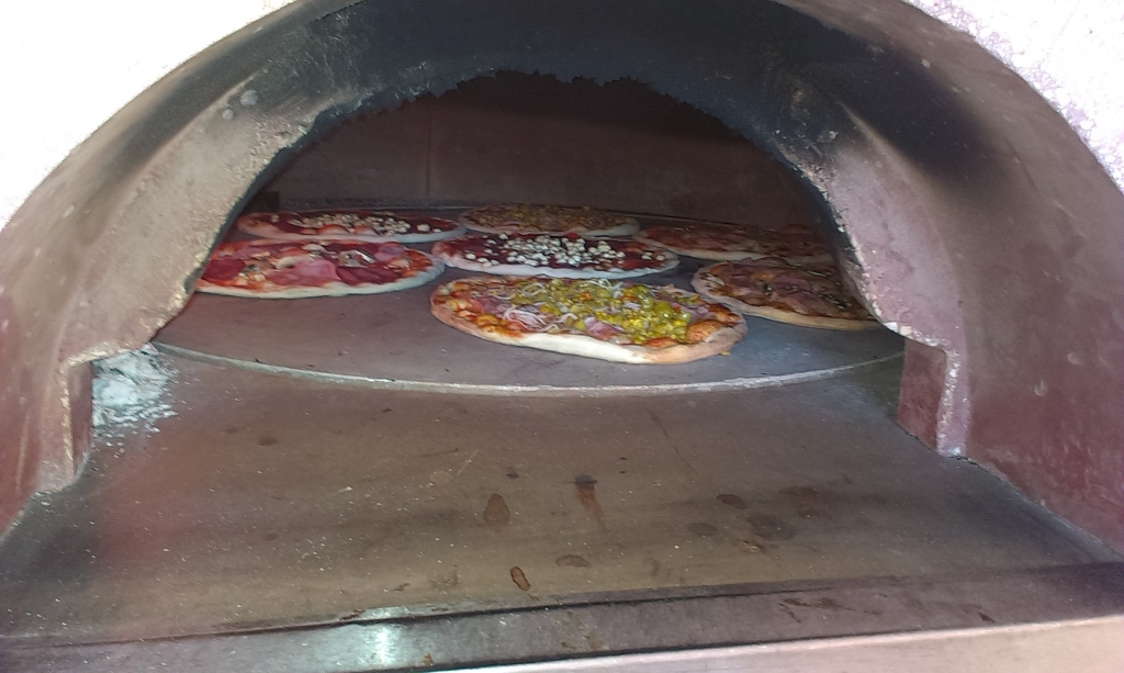 ofenbau-ivancsics-pizzeria-pizzaofen-drehboden
